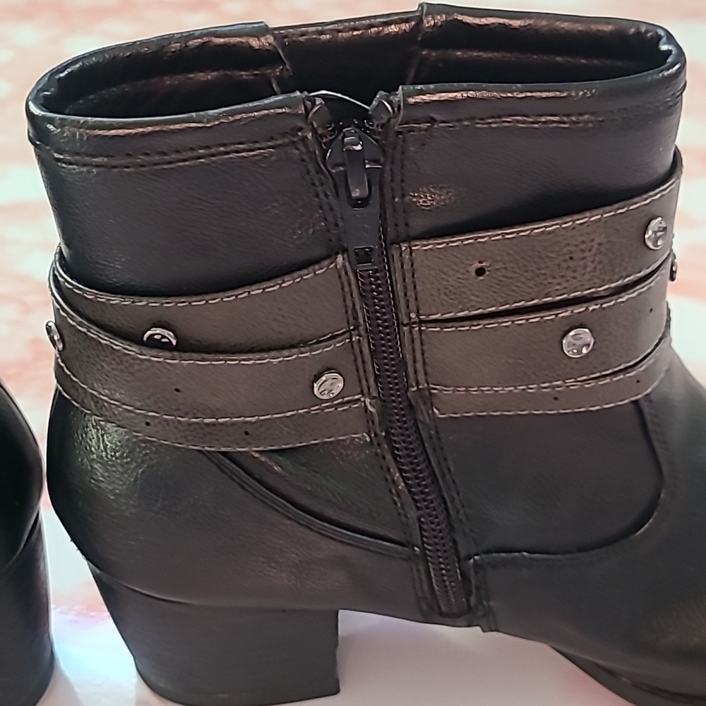 GUC White Mountain Black Ankle Boots Sz 8.5M - Picture 8 of 11